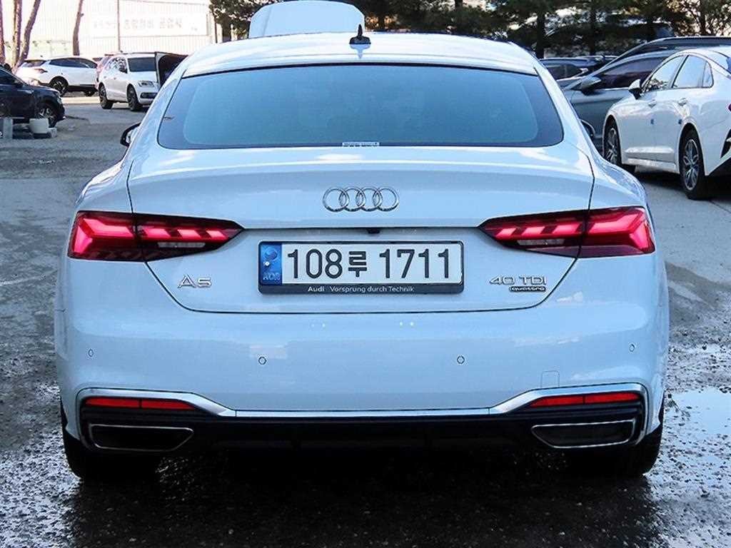 아우디 A5 A5 (F5) 40 TDI 콰트로 프리미엄 스포트백 이미지 4