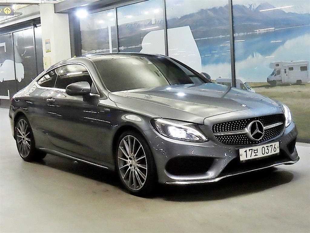 벤츠 C 클래스 C클래스 W205 C200 쿠페 이미지 1