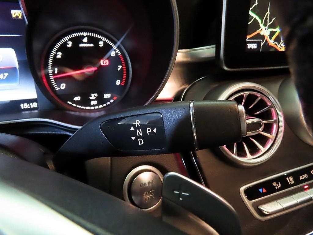 벤츠 C 클래스 C클래스 W205 C200 쿠페 이미지 12