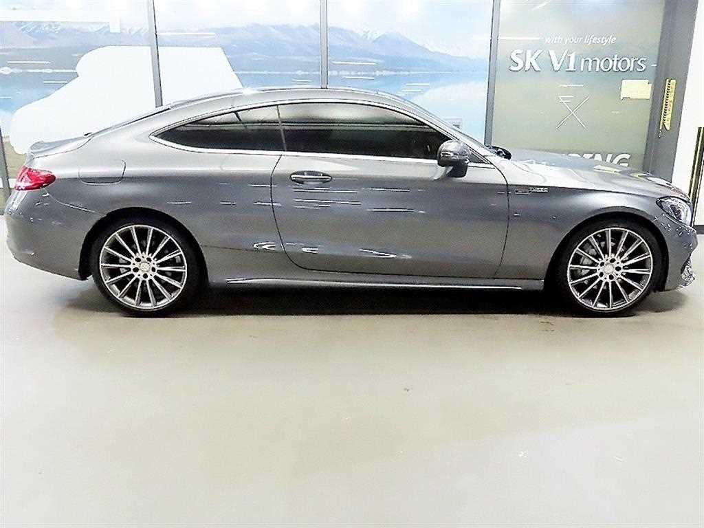 벤츠 C 클래스 C클래스 W205 C200 쿠페 이미지 3