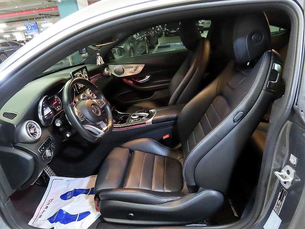 벤츠 C 클래스 C클래스 W205 C200 쿠페 이미지 6