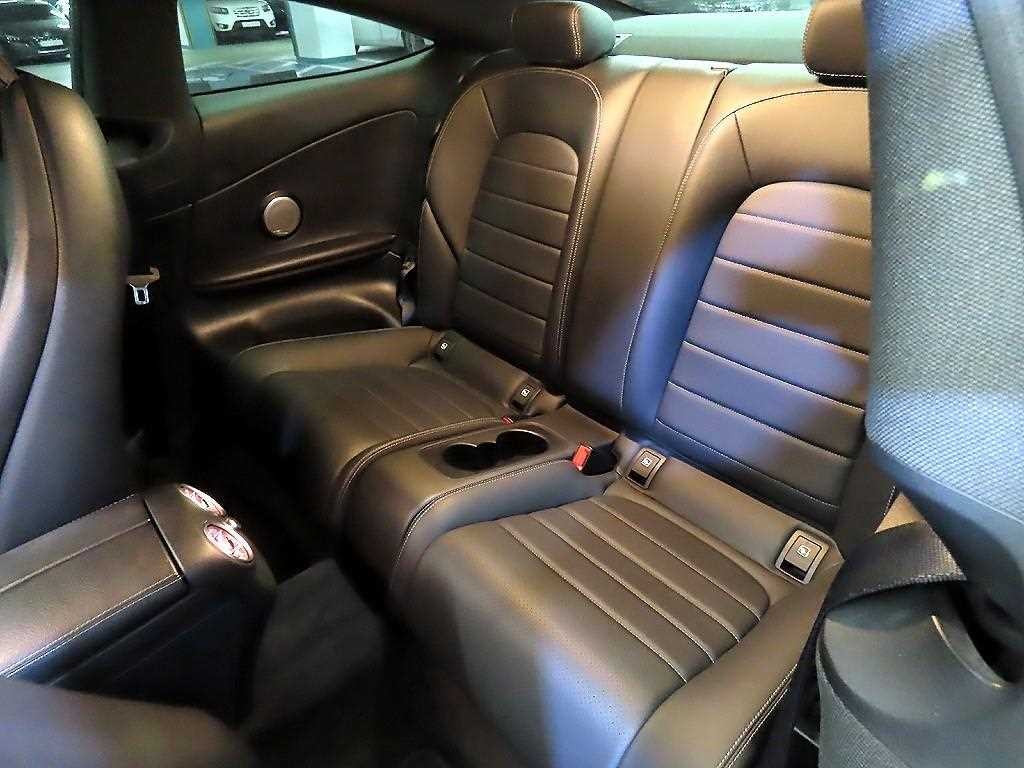 벤츠 C 클래스 C클래스 W205 C200 쿠페 이미지 7