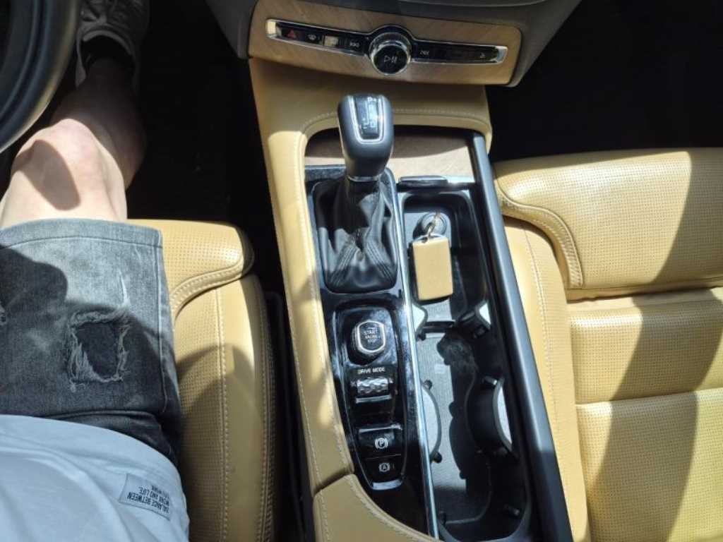볼보 XC90 XC90 2세대 2.0 T6 AWD 인스크립션 이미지 6