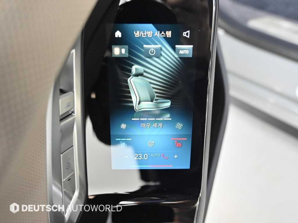 BMW 7시리즈 7시리즈 (G70) 750e xDrive M 스포츠 이미지 16