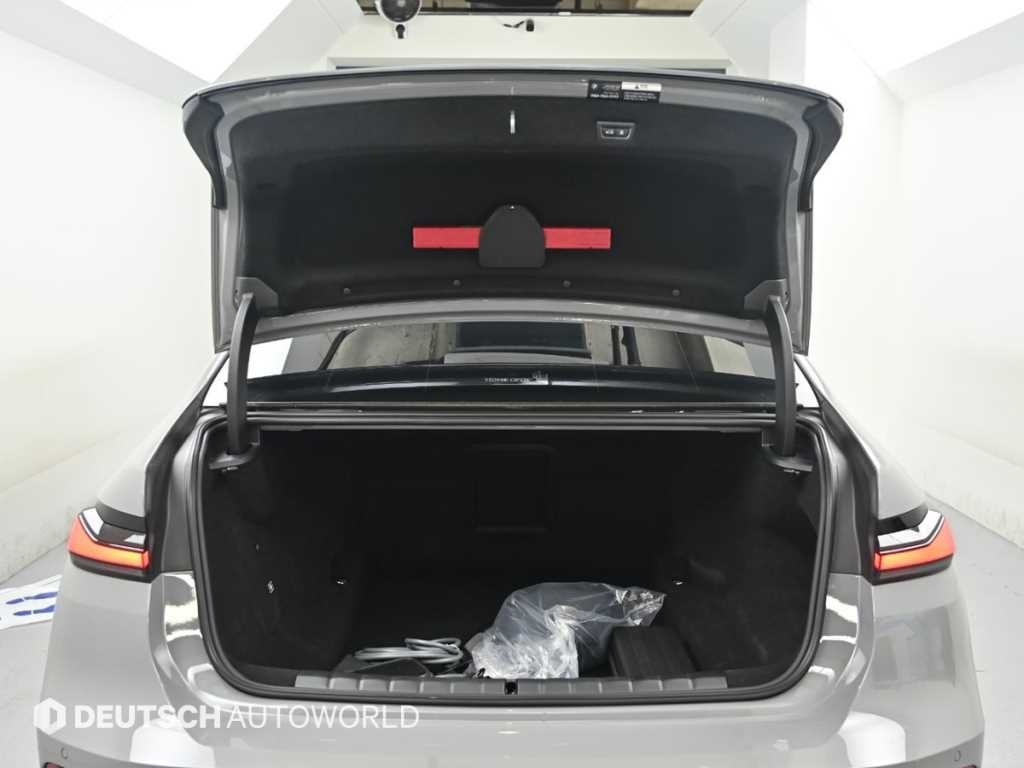BMW 7시리즈 7시리즈 (G70) 750e xDrive M 스포츠 이미지 19
