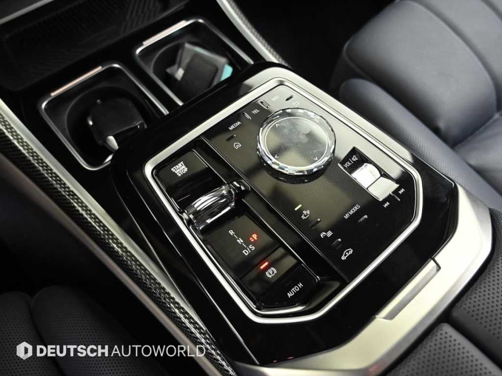 BMW 7시리즈 7시리즈 (G70) 750e xDrive M 스포츠 이미지 9