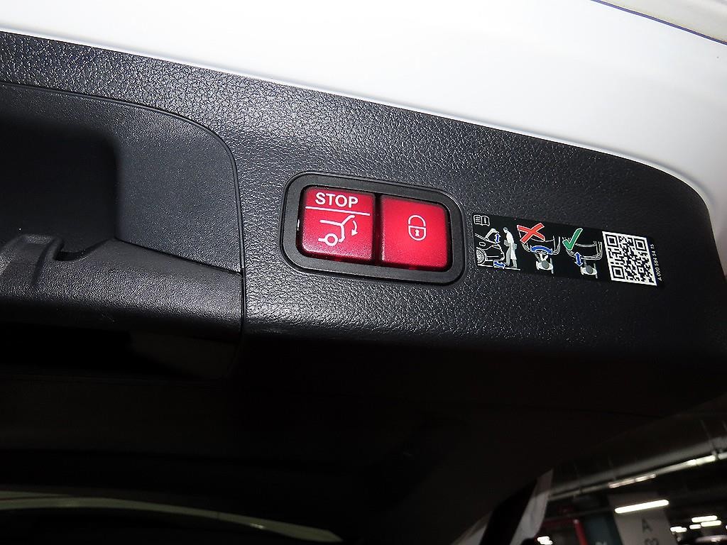 벤츠 GLS 클래스 GLS클래스 X167 GLS 450d 4MATIC 이미지 15