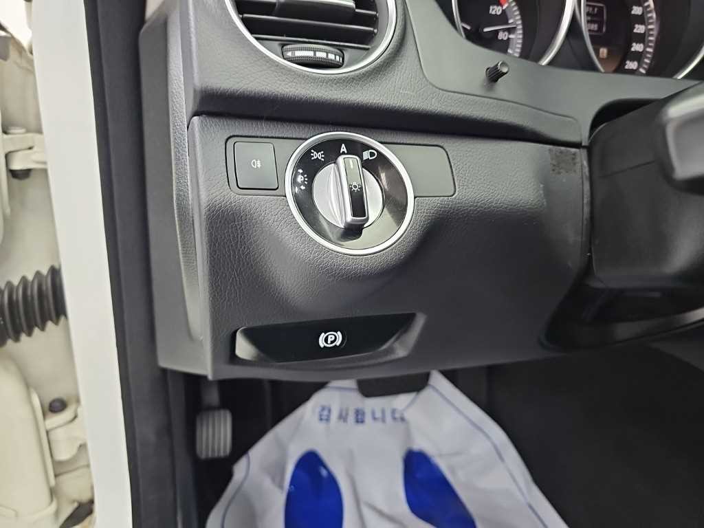 벤츠 C 클래스 C클래스 W204 C200 CGI 이미지 16