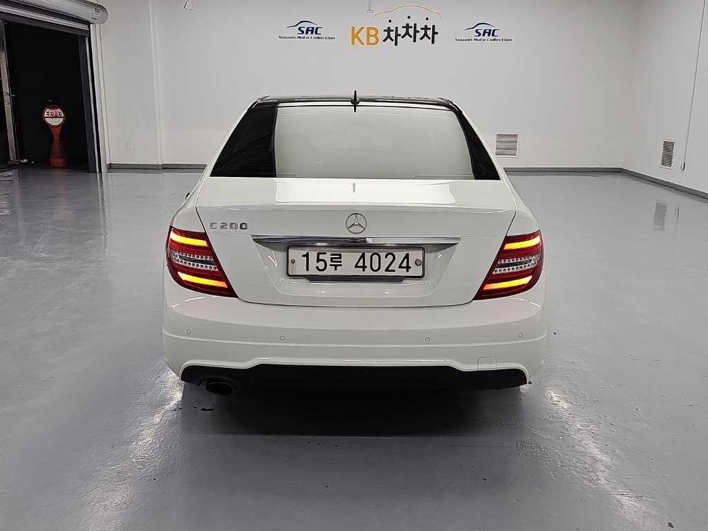 벤츠 C 클래스 C클래스 W204 C200 CGI 이미지 3