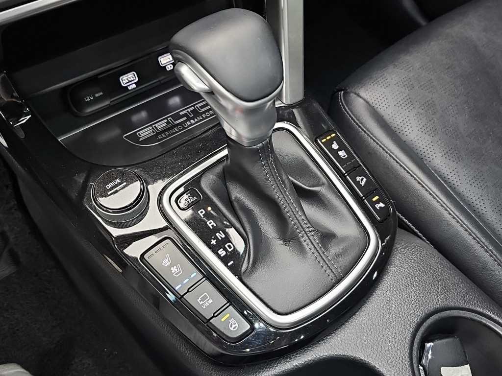 기아 셀토스 디젤 1.6 2WD 노블레스 이미지 8