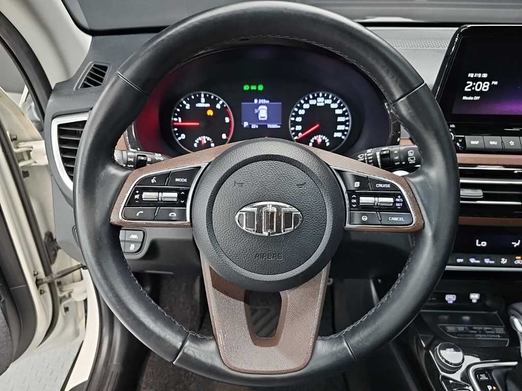 기아 셀토스 디젤 1.6 2WD 노블레스 이미지 9