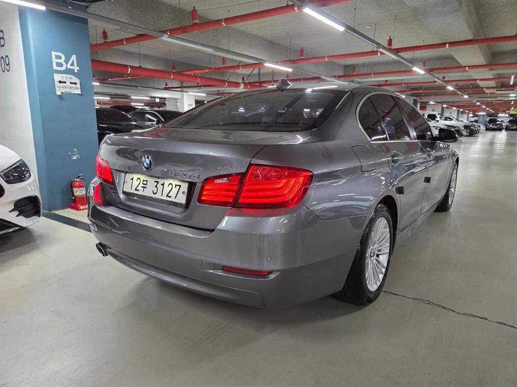 BMW 5시리즈 5시리즈 (F10) 520d 이미지 4