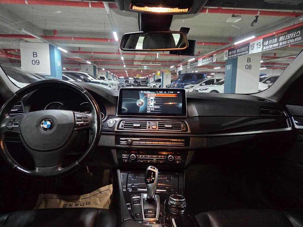 BMW 5시리즈 5시리즈 (F10) 520d 이미지 6