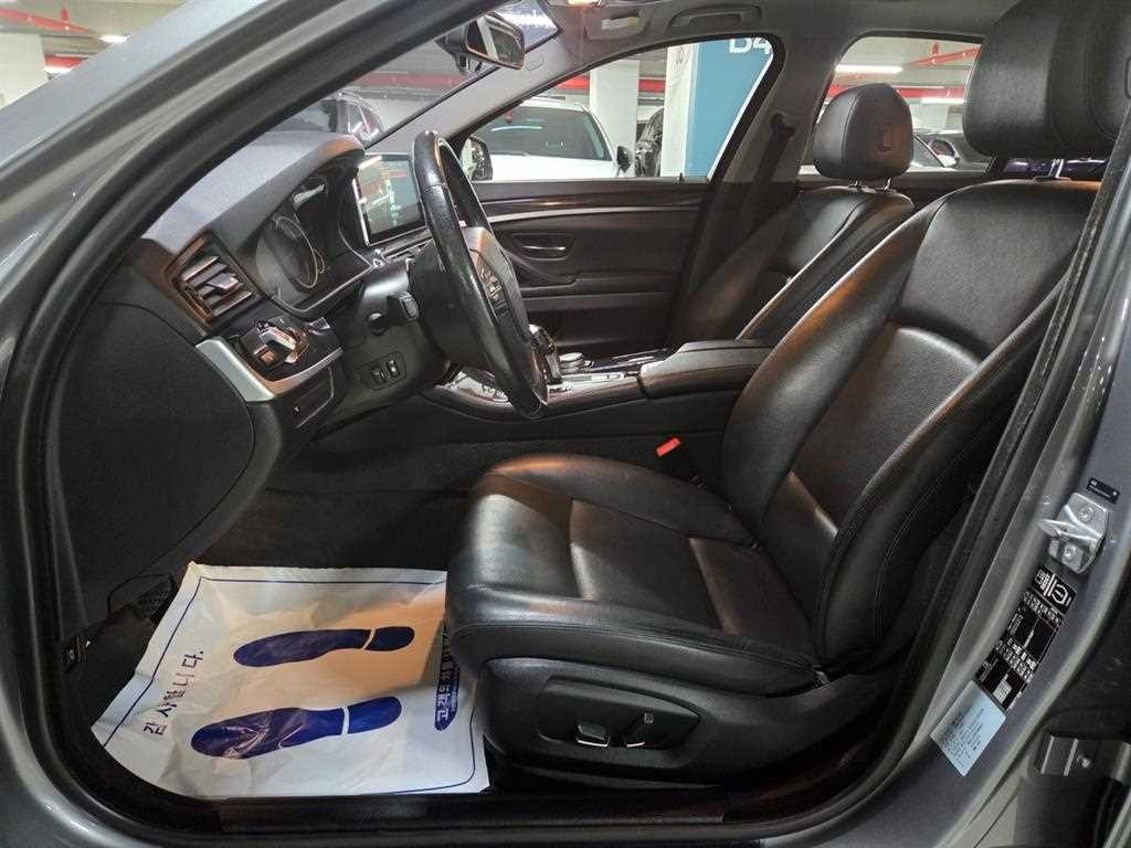 BMW 5시리즈 5시리즈 (F10) 520d 이미지 7