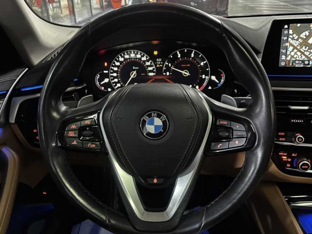 BMW 5시리즈 5시리즈 (G30) 520d M 스포츠 플러스 이미지 12