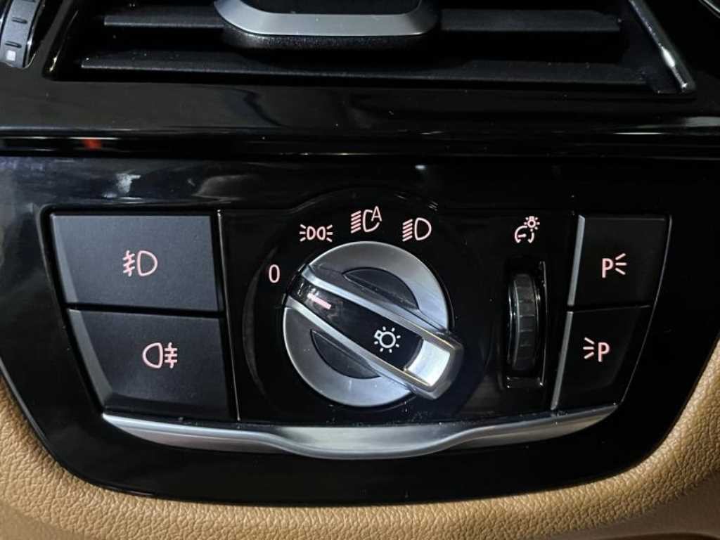 BMW 5시리즈 5시리즈 (G30) 520d M 스포츠 플러스 이미지 15