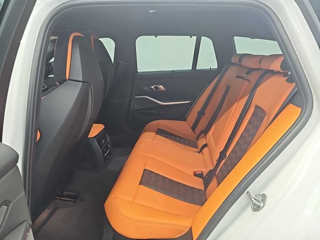 BMW 3시리즈 M3 6세대 컴패티션 투어링 M xDrive 이미지 12