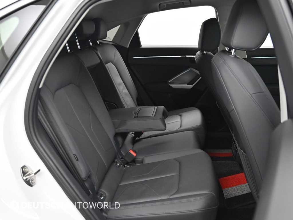 아우디 Q3 Q3 (F3) 35 TDI 스포트백 이미지 12