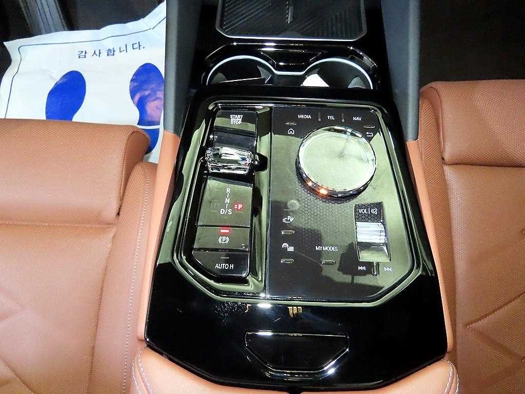 BMW 5시리즈 5시리즈 (G60) 530i xDrive M 스포츠 이미지 12