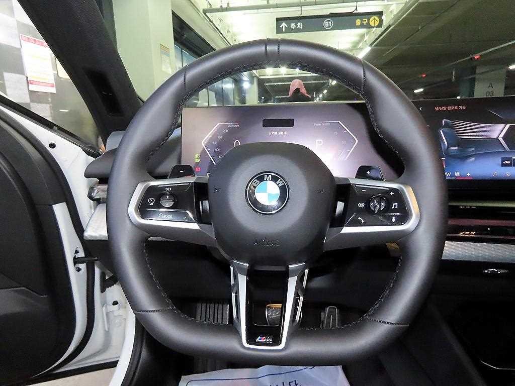 BMW 5시리즈 5시리즈 (G60) 530i xDrive M 스포츠 이미지 8
