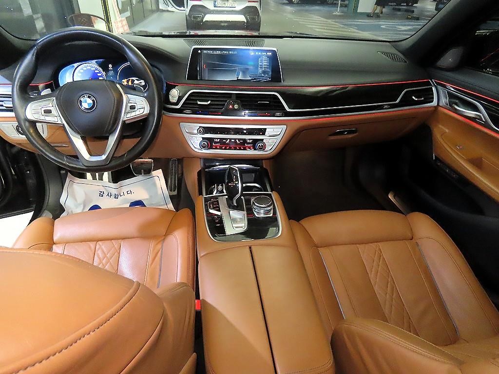 BMW 7시리즈 7시리즈 (G11) 740d xDrive M 스포츠 이미지 10