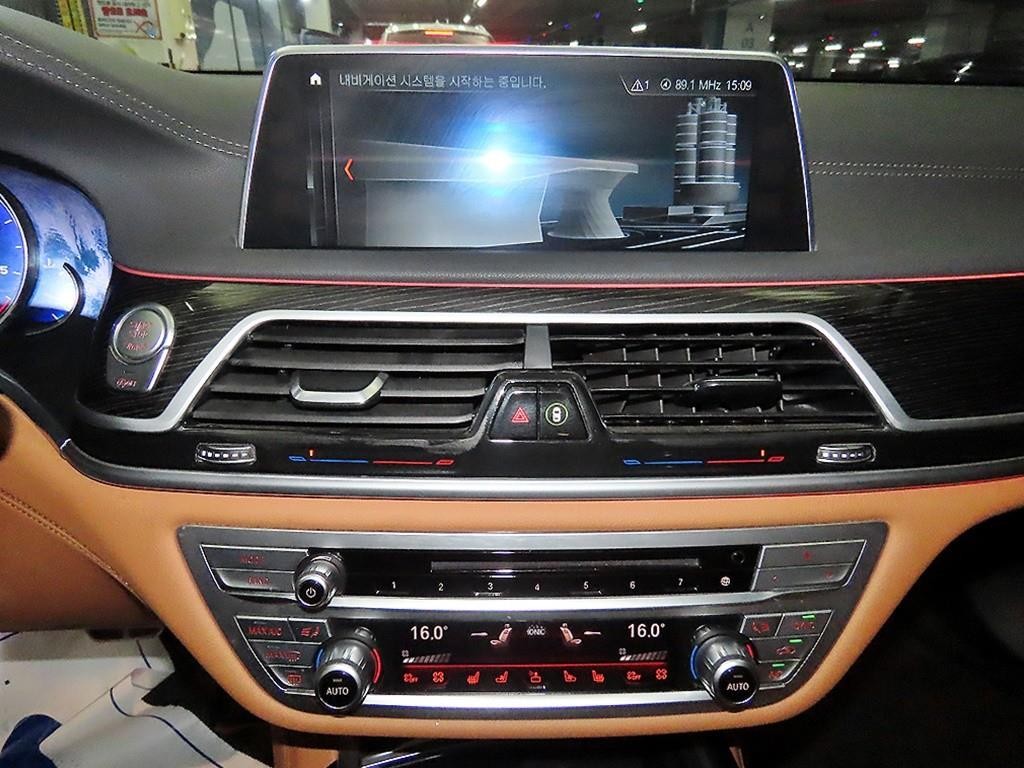 BMW 7시리즈 7시리즈 (G11) 740d xDrive M 스포츠 이미지 11