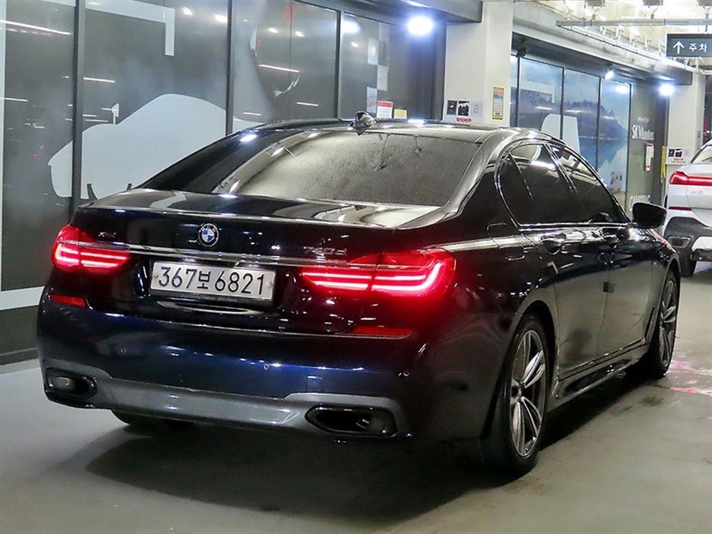 BMW 7시리즈 7시리즈 (G11) 740d xDrive M 스포츠 이미지 4