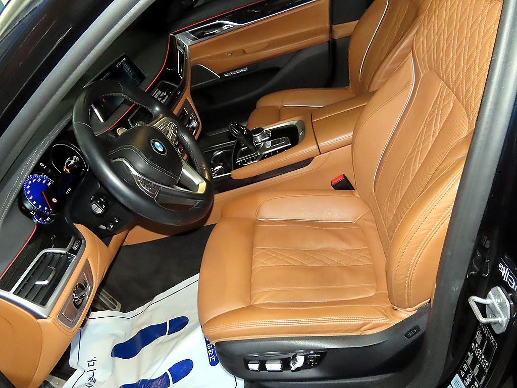 BMW 7시리즈 7시리즈 (G11) 740d xDrive M 스포츠 이미지 6