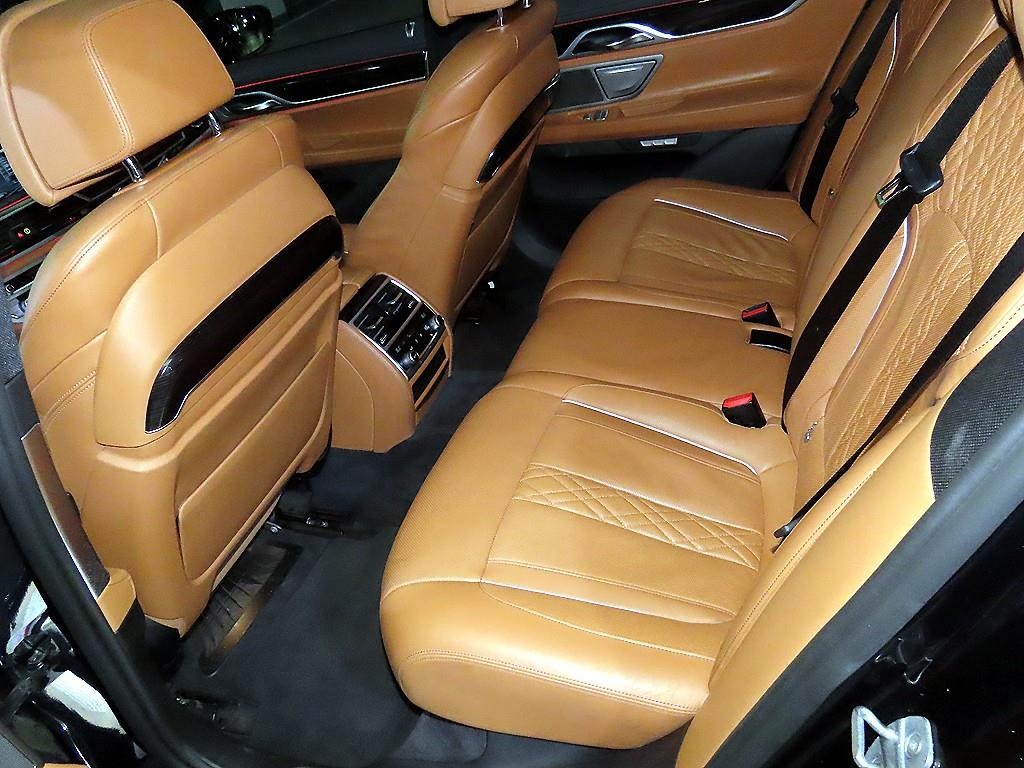 BMW 7시리즈 7시리즈 (G11) 740d xDrive M 스포츠 이미지 7