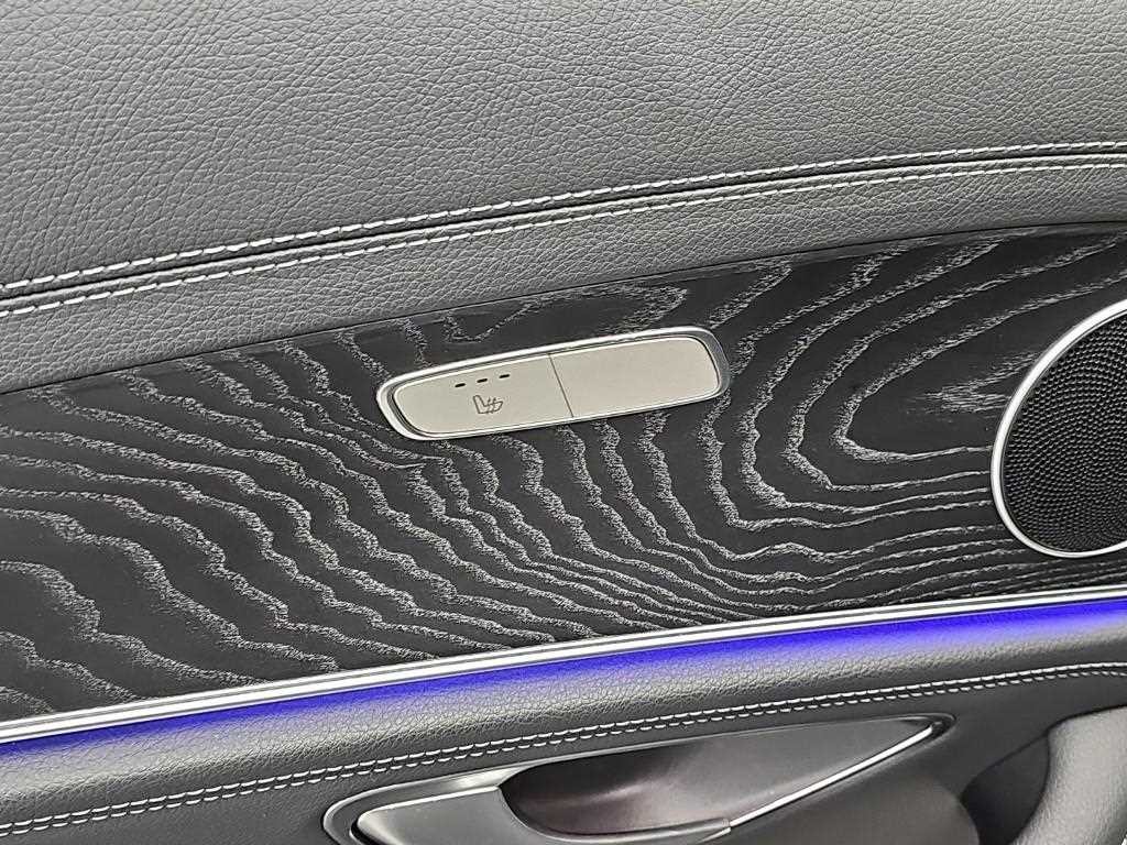 벤츠 E 클래스 E-클래스 W213 E220d 4MATIC AMG라인 이미지 13