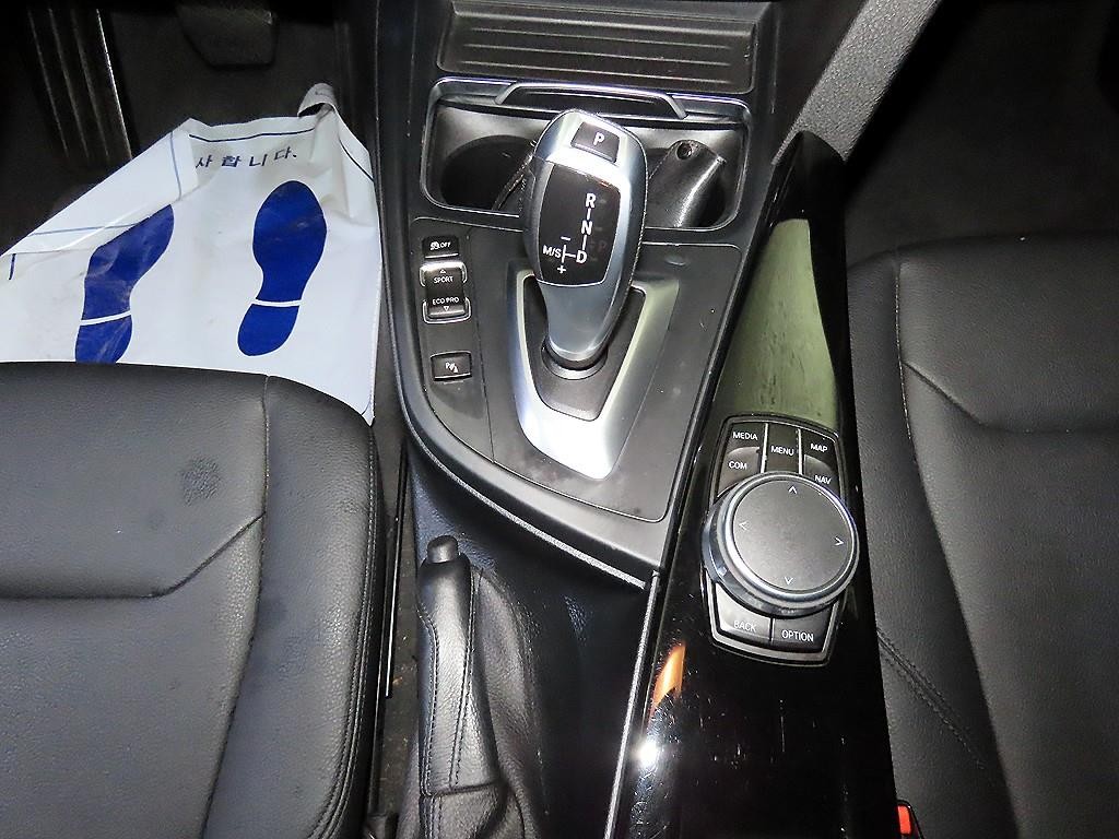 BMW 그란투리스모 3시리즈 GT (F34) GT 320D xDrive 이미지 12