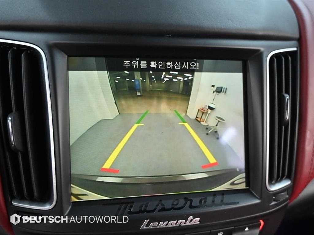 마세라티 르반떼 3.0 AWD 스포츠 이미지 15