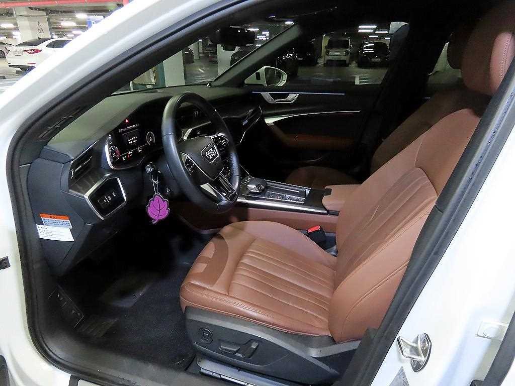 아우디 A6 A6 (C8) 40 TDI 콰트로 프리미엄 이미지 6
