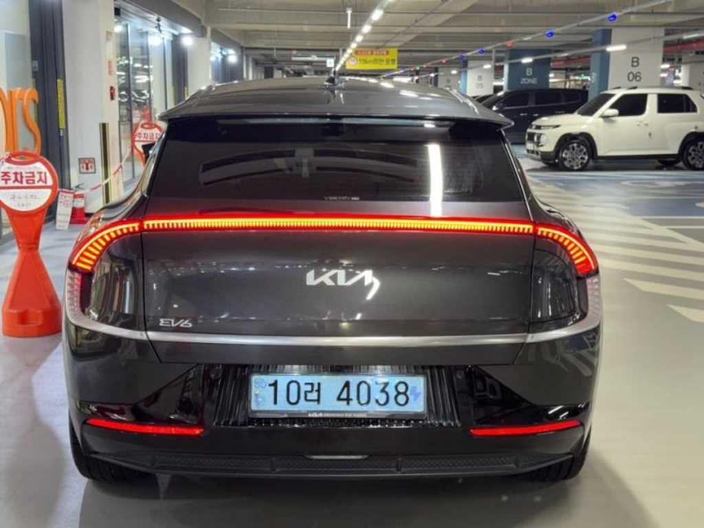 기아 EV6 롱레인지 어스 이미지 5