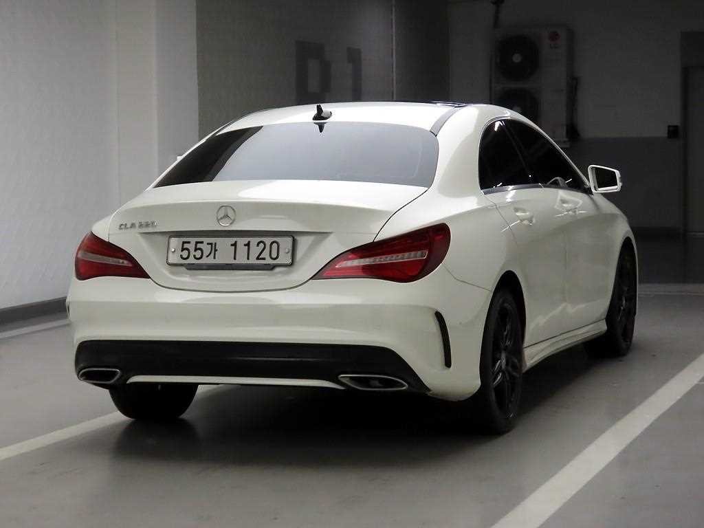 벤츠 CLA 클래스 CLA클래스 CLA 220 AMG LINE 이미지 4
