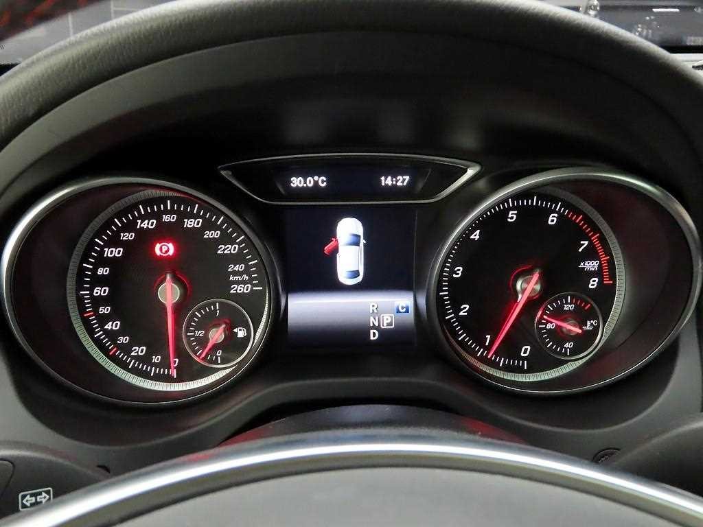 벤츠 CLA 클래스 CLA클래스 CLA 220 AMG LINE 이미지 5