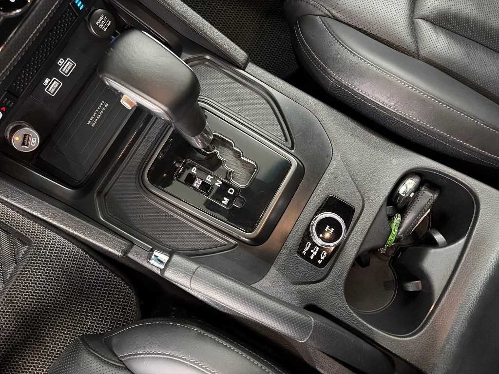 KG모빌리티(쌍용) 렉스턴 더 뉴 렉스턴 스포츠 칸 디젤 2.2 4WD 익스페디션 이미지 8