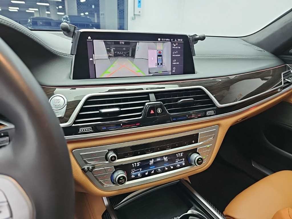 BMW 7시리즈 7시리즈 (G11) 740d xDrive 디자인 퓨어 엑설런스 이미지 10