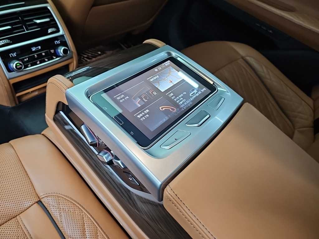 BMW 7시리즈 7시리즈 (G11) 740d xDrive 디자인 퓨어 엑설런스 이미지 14