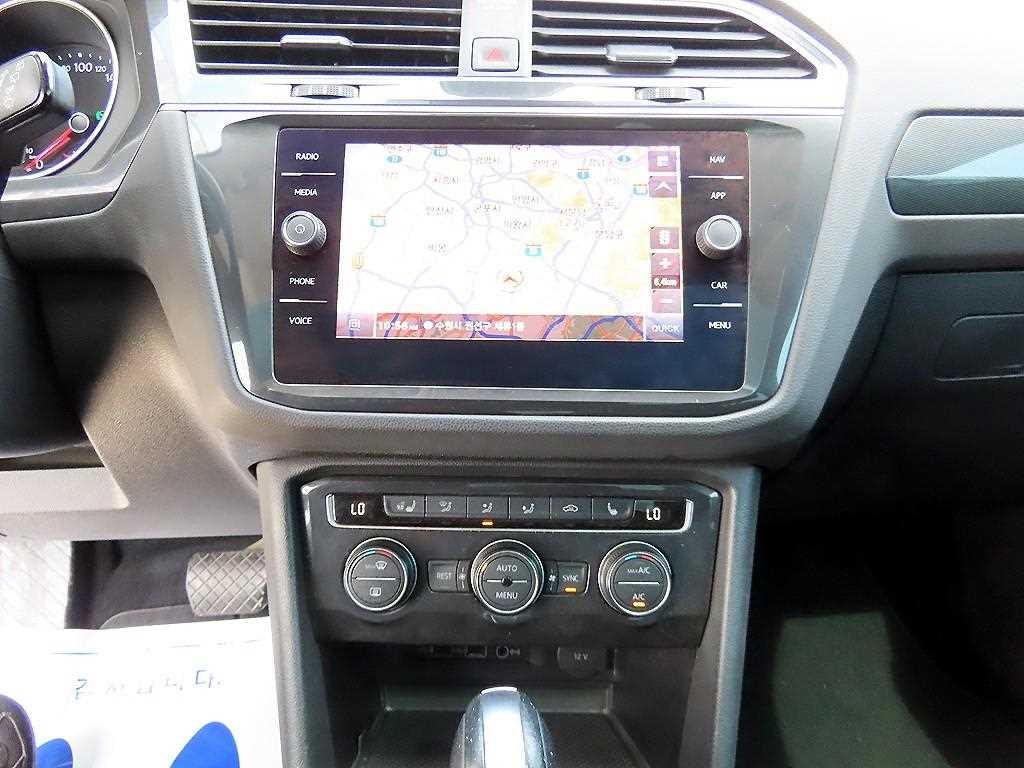 폭스바겐 티구안 티구안(2세대) 2.0 TDI 프레스티지 이미지 13