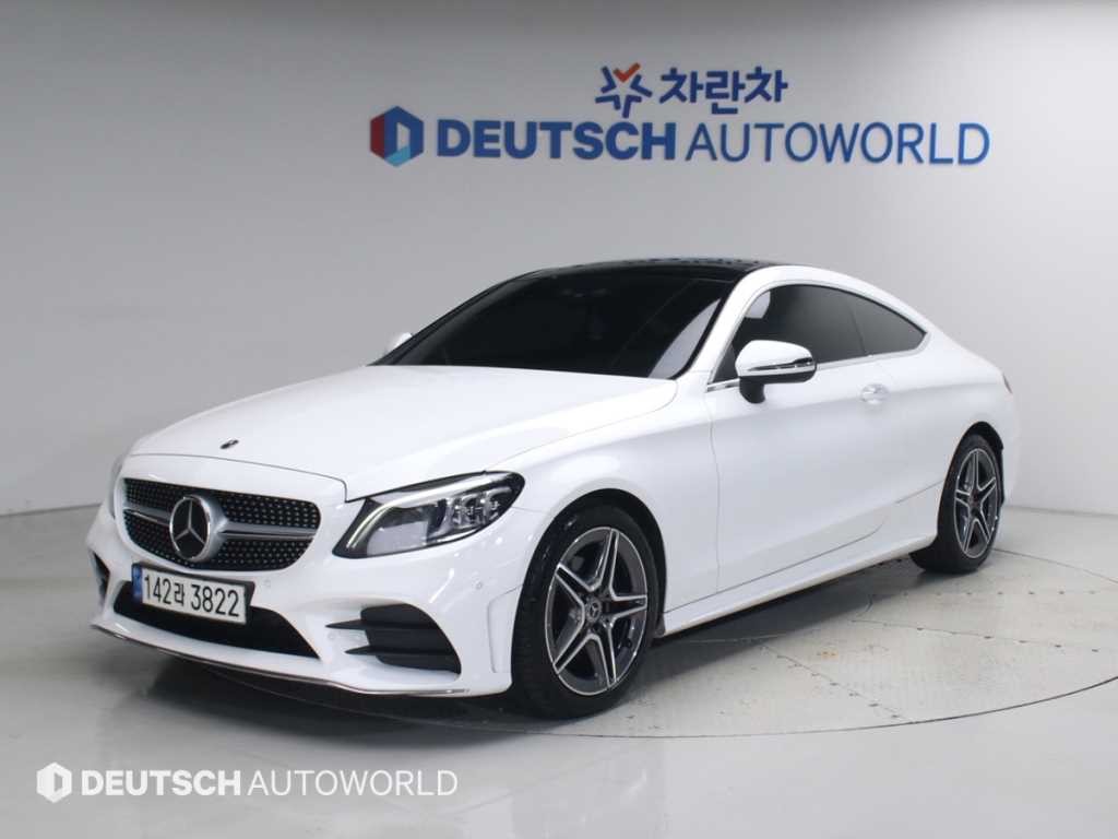 벤츠 C 클래스 C클래스 W205 C200 쿠페 이미지 1