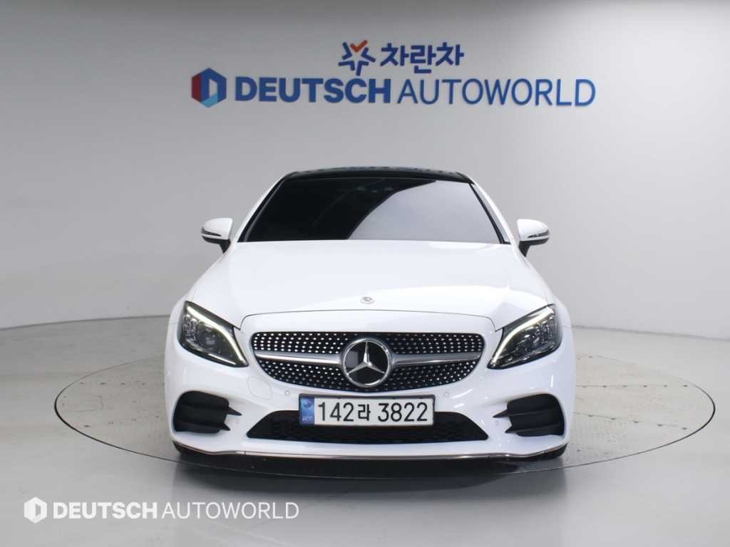 벤츠 C 클래스 C클래스 W205 C200 쿠페 이미지 3