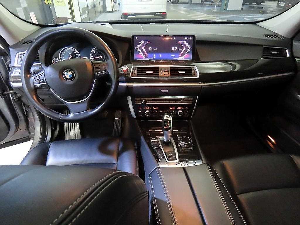 BMW 그란투리스모 5시리즈 GT (F07) GT 30d xDRIVE 이미지 10