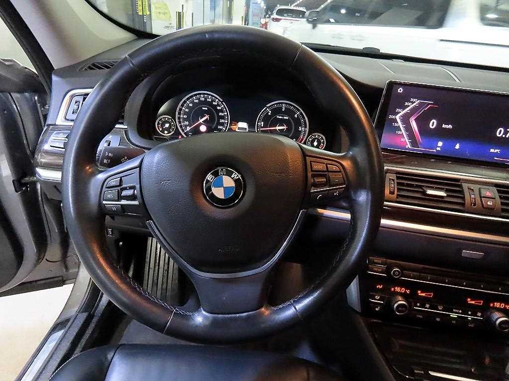 BMW 그란투리스모 5시리즈 GT (F07) GT 30d xDRIVE 이미지 8