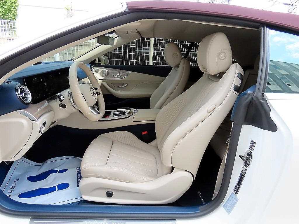 벤츠 E 클래스 E-클래스 W213 E450 4MATIC 카브리올레 이미지 1