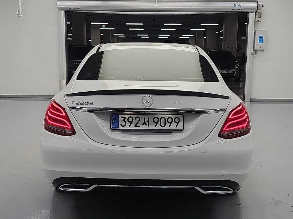 벤츠 C 클래스 C클래스 W205 C220 d 아방가르드 이미지 3