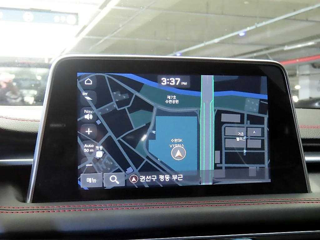 제네시스 G70 2.0T AWD 스포츠 패키지 이미지 13