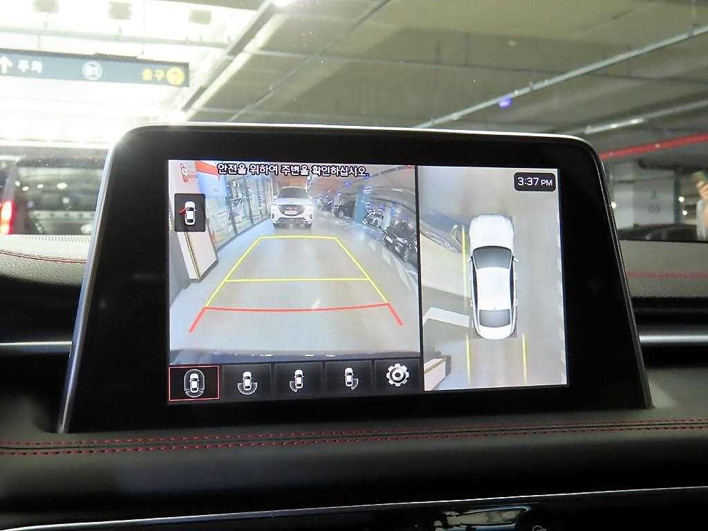 제네시스 G70 2.0T AWD 스포츠 패키지 이미지 14
