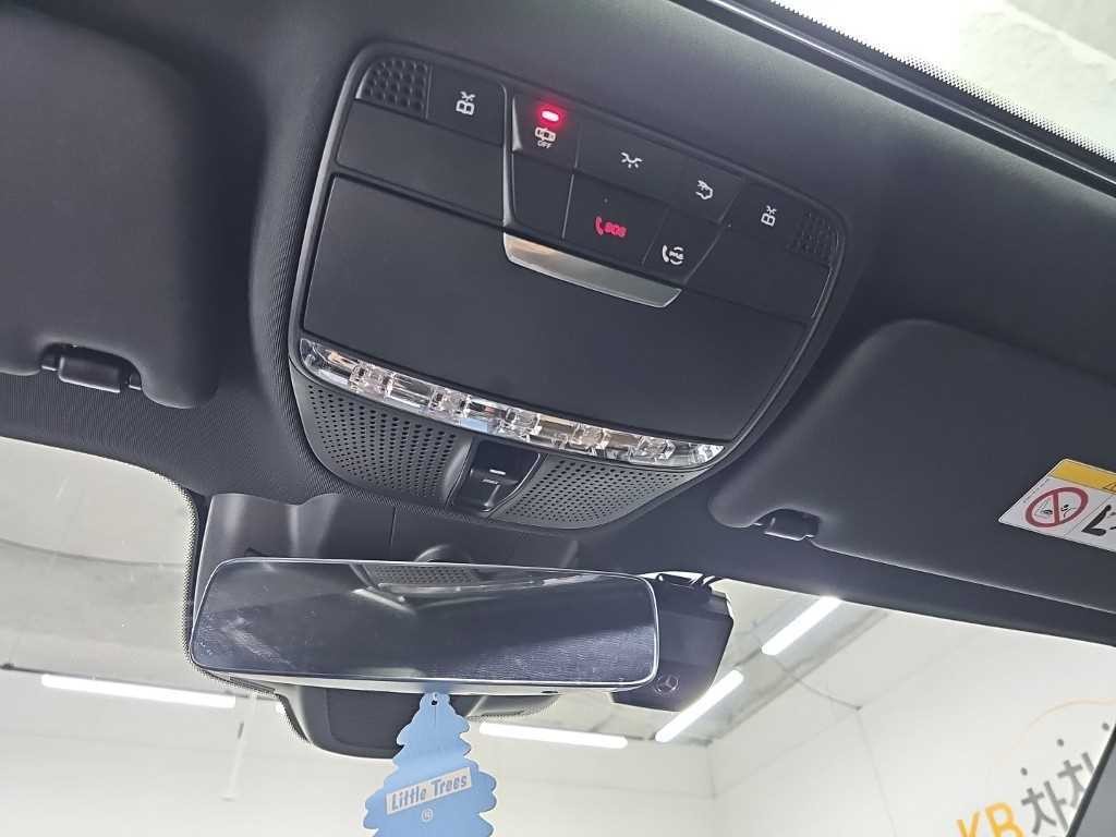 벤츠 E 클래스 E-클래스 W213 E300e 4MATIC 익스클루시브 이미지 18