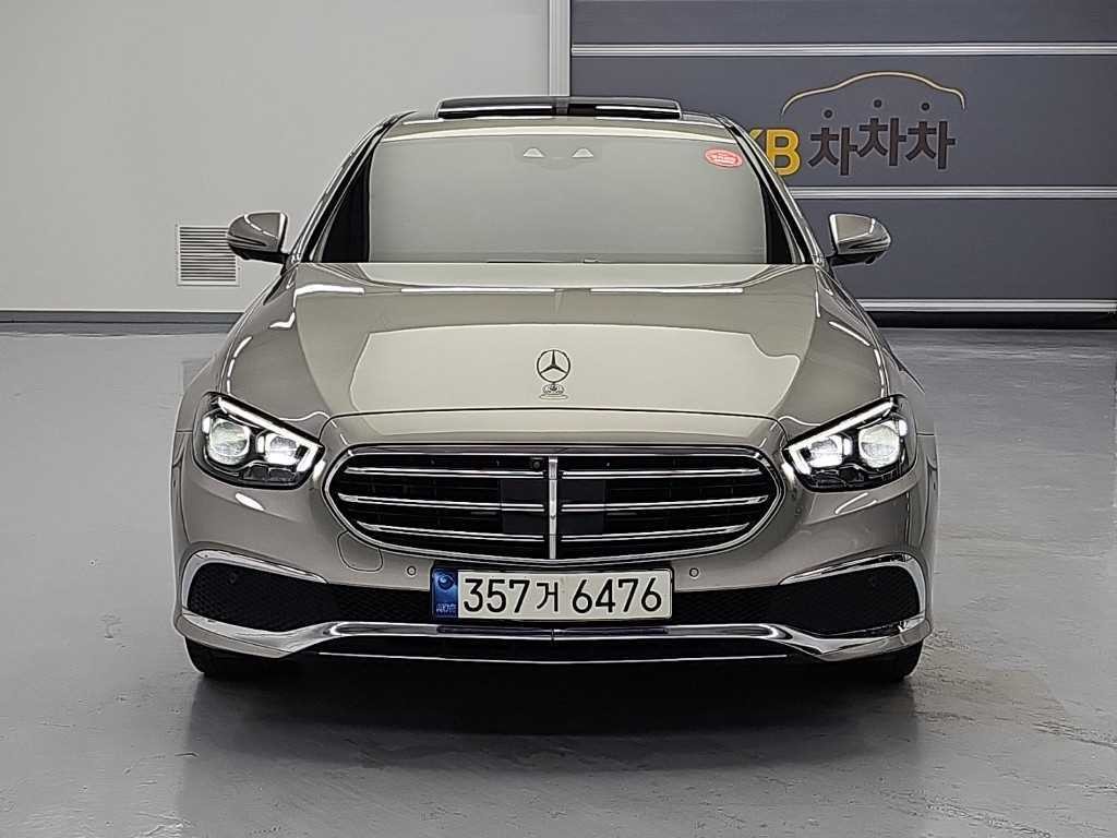 벤츠 E 클래스 E-클래스 W213 E300e 4MATIC 익스클루시브 이미지 2
